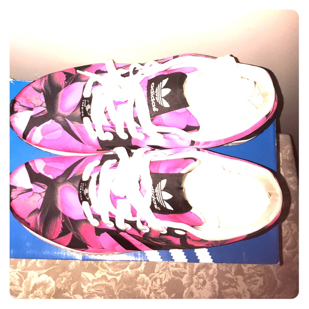 pink black Adidas originals zx flux w size 8 1/2